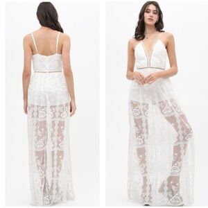 NWOT LACED CROCHET DRESS SIZE SMALL‎